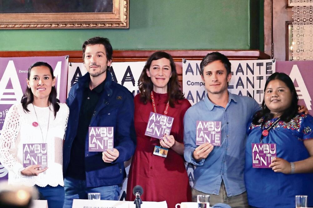 Diego Luna y Gael García ofrecieron conferencia para hablar de Ambulante. (BERENICE FREGOSO. EL UNIVERSAL)