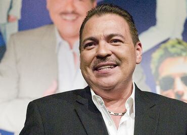 Julio Preciado es hospitalizado por neumonía; ¿Cuál es su estado de salud?