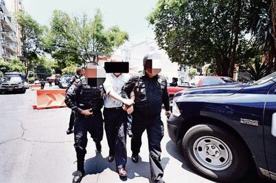 Golpea a su esposa y se atrinchera en vivienda