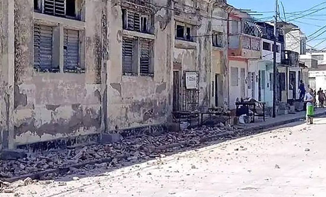 Foto compartida por el Instituto Meteorológico de Cuba que muestra los daños provocados por los sismos que sacudieron Santiago de Cuba. FOTO: AFP