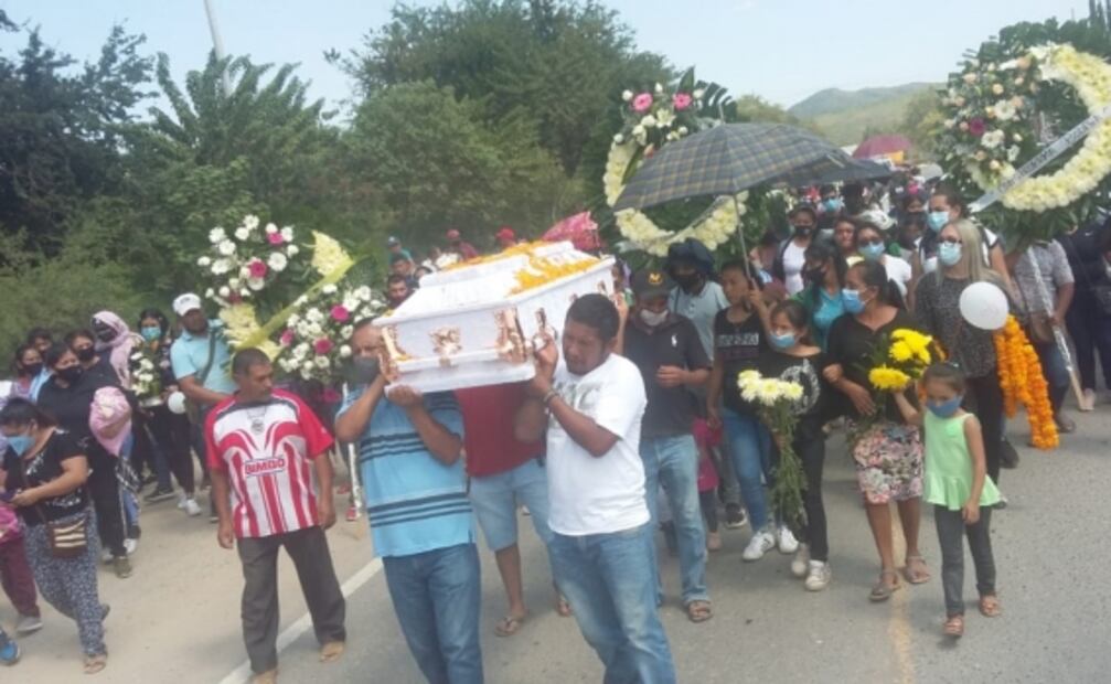 Entre exigencias de justicia, despiden a Ayelin, niña de 13 años asesinada en Guerrero