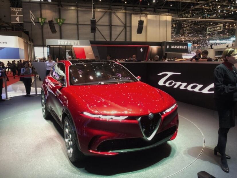 Alfa Romeo presenta su primera SUV híbrida