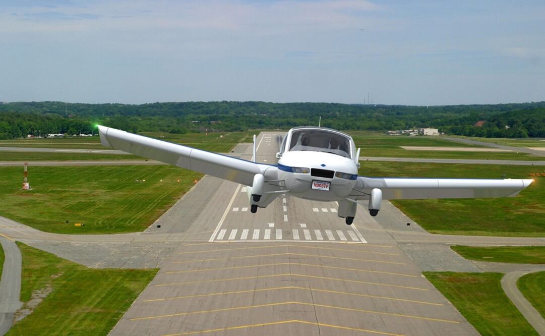 La Dirección General de Aeronáutica Civil de Chile informó que ha perdido el contacto con una avioneta en la región de Aysén, con siete personas a bordo. Imagen ilustrativa de avioneta de Nueva York. Foto: EFE