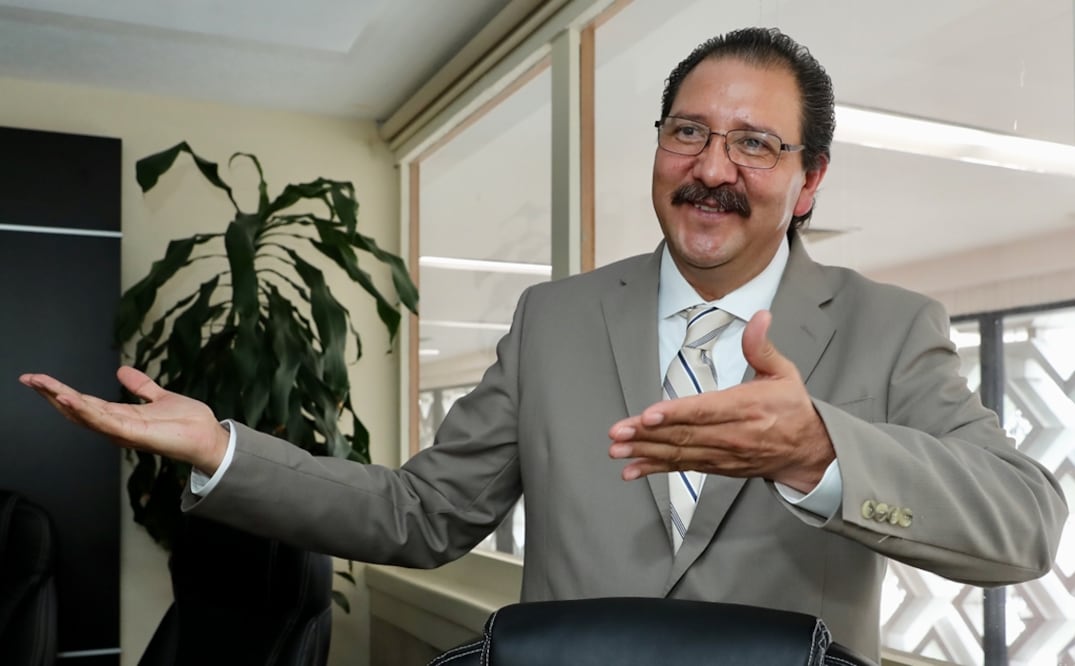 Reginaldo Sandoval, coordinador parlamentario de la fracción del Partido del Trabajo (PT) en la Cámara de Diputados, adelantó que los diputados petistas no rechazarán los 209 mil pesos. Foto: Archivo/EL UNIVERSAL