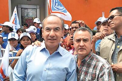 Calderón apoya campañas azules