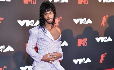 Critican al rapero Lil Nas X por mostrarse "embarazado" y con contracciones 