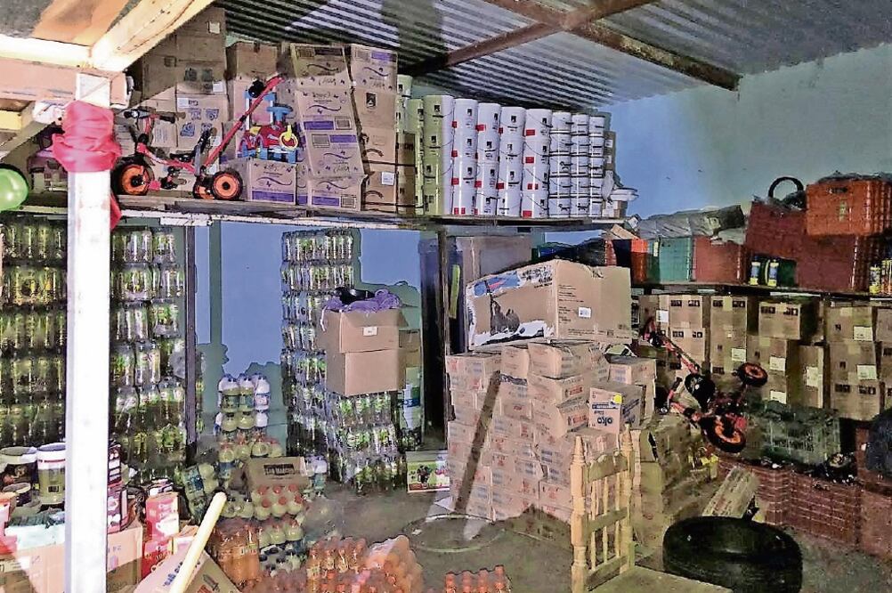 La mercancía fue localizada durante el cateo a dos inmuebles en el municipio de Cañada Morelos, una zona de alta incidencia en el robo a trenes en Puebla. Foto: CORTESÍA