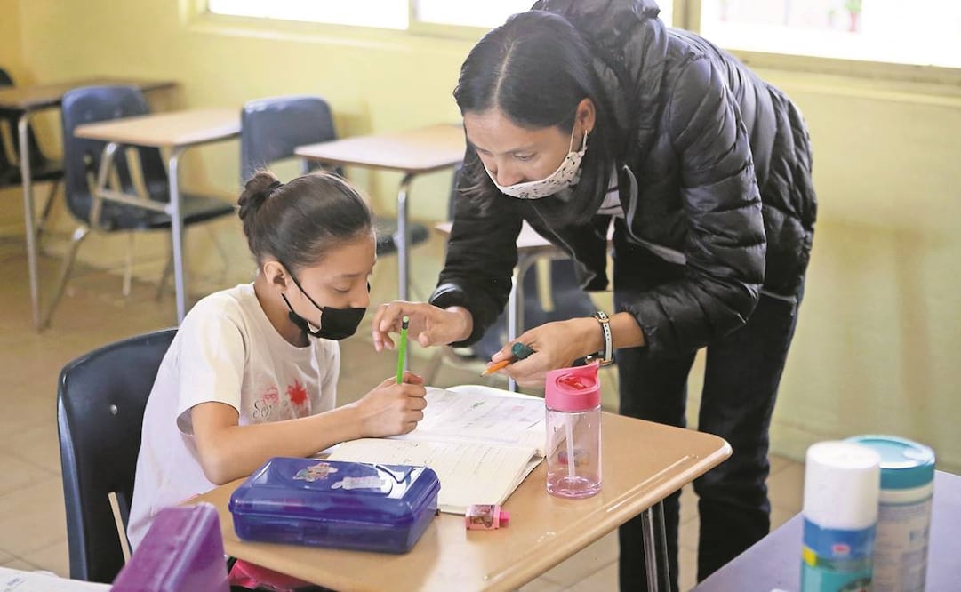 La SEP informó que en las escuelas se aplicarán actividades para que alumnos salgan del rezago. Foto: Archivo/EL UNIVERSAL.
