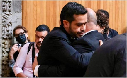 Con abrazo, Máynez y Enrique Alfaro se reencuentran en homenaje póstumo a su padre