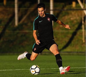 Cruz Azul le gana la carrera al Sporting por Eustáquio