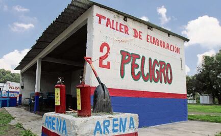 Entregan talleres de pirotecnia en Tultepec