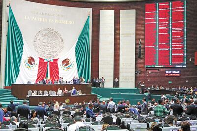 Diputados exigen a AMLO no meter mano en elecciones