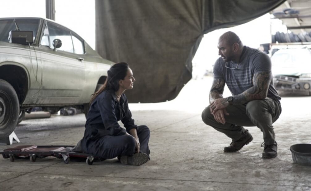 Ana de la Reguera ve zombis fuera y dentro del set