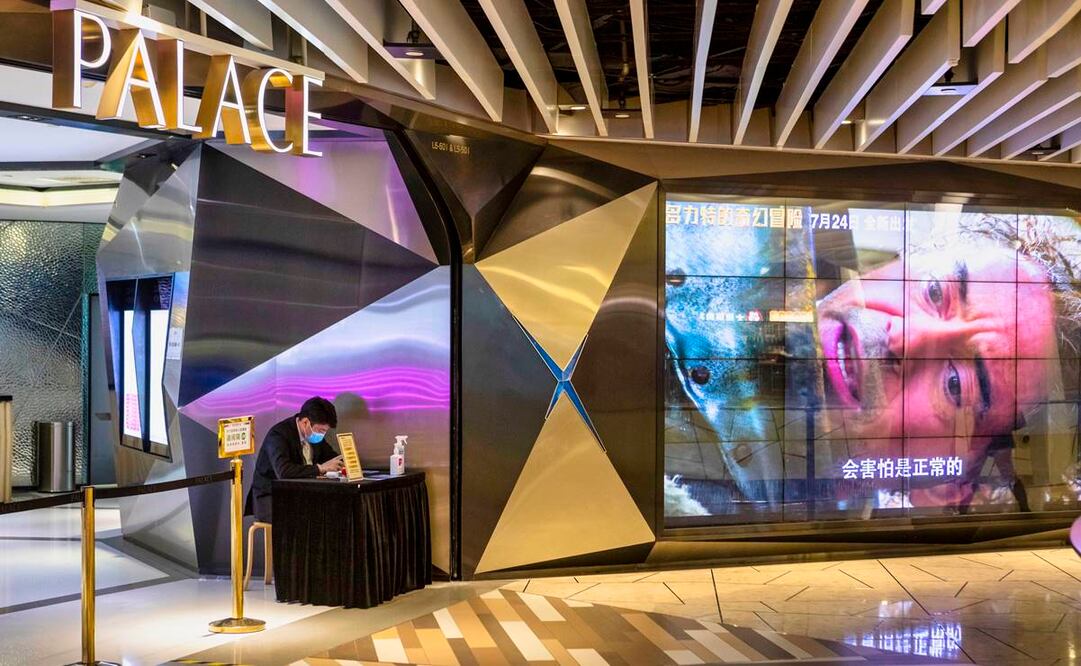 Los cines, que sufrieron un duro golpe este año, son los últimos sectores autorizados a reiniciar actividades (Fotos: EFE)