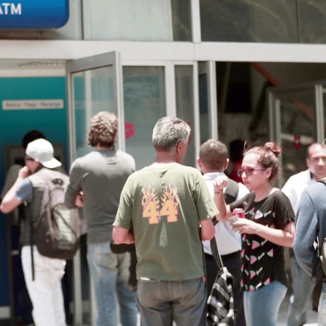 La falta de comprensión sobre los servicios bancarios entre la población aún es un factor limitante para avanzar en inclusión financiera, dicen expertos. (ARCHIVO EL UNIVERSAL)