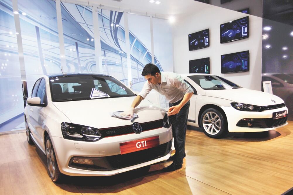 Cifras de LMC Automotive detallan que durante el primer semestre del año se vendieron 45 millones 158 mil 727 vehículos a escala mundial, 6.6% menos respecto al mismo periodo de 2018. Foto/MURAD SEZER. REUTERS