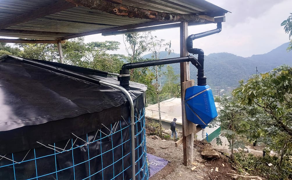Los sistemas aportados por Isla Urbana buscan democratizar el acceso al agua potable en comunidades de Oaxaca. Foto: Cortesía