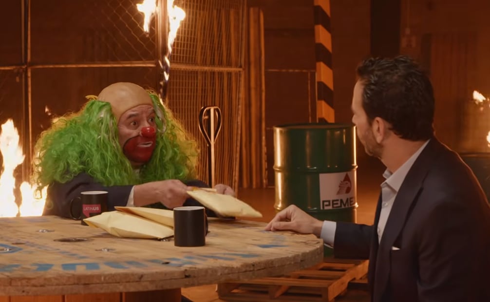 Brozo y Loret exhiben “lujo" en Palacio Nacional. Foto: Captura de video