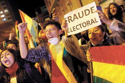 Bolivianos viven día de paro, tras comicios