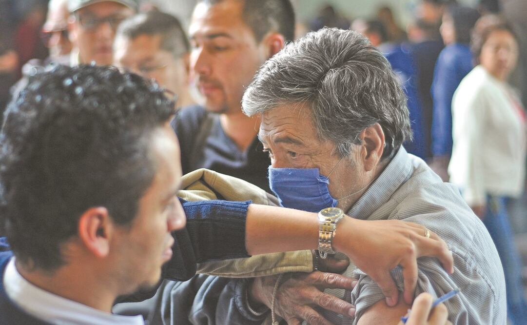 En anteriores sexenios incluso se contaba con módulos de vacunación en el STC Metro; para especialistas es una estrategia eficaz. Foto: ARCHIVO EL UNIVERSAL