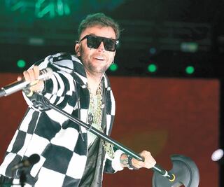 Fans de Caligaris son felices con sus payasadas