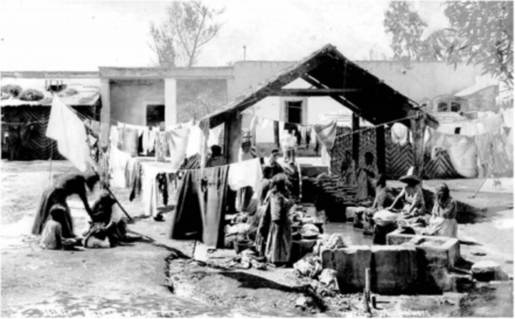 Antes lavaban ropa en ríos; hoy, en lavaderos