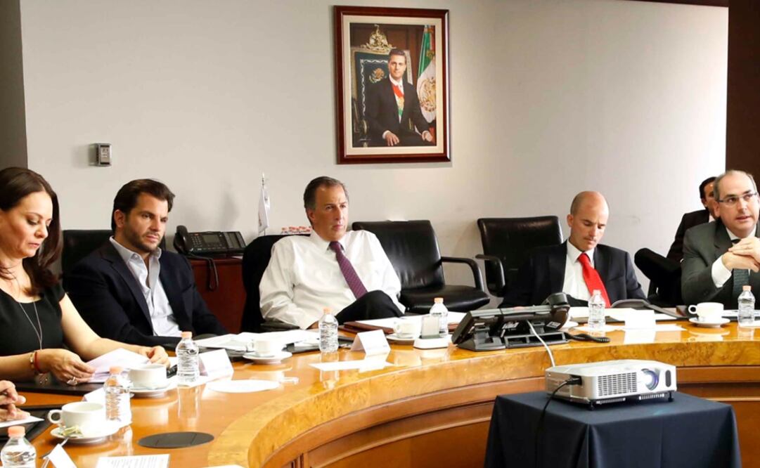 En la reunión, participaron los titulares de Semarnat, Rafael Pacchiano; Conagua, Roberto Ramírez, y de Pemex, José Antonio González. /Especial