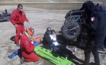 Rescatan a dos personas que se volcaron cerca del Nevado de Toluca