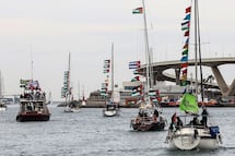 Israel afirma haber expulsado a dos miembros de la "flotilla para Gaza"; los tacha de "provocadores profesionales"