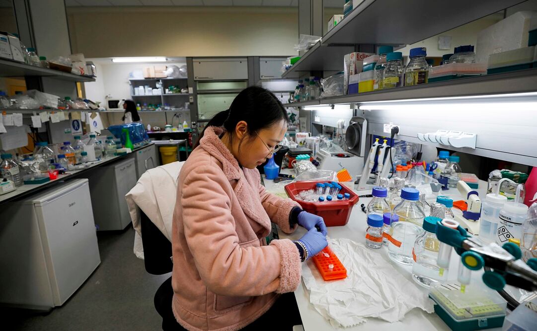 Hasta la fecha, al menos 3 mil 341 personas han muerto en China a consecuencia de la Covid-19 (Foto: AFP)