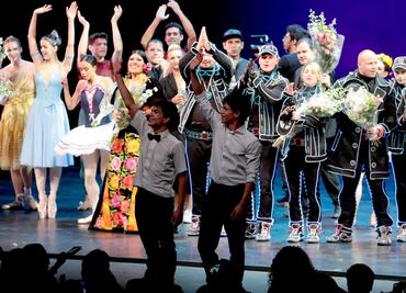 "Despertares" llega a su fin con el público de pie y con una tremenda ovación