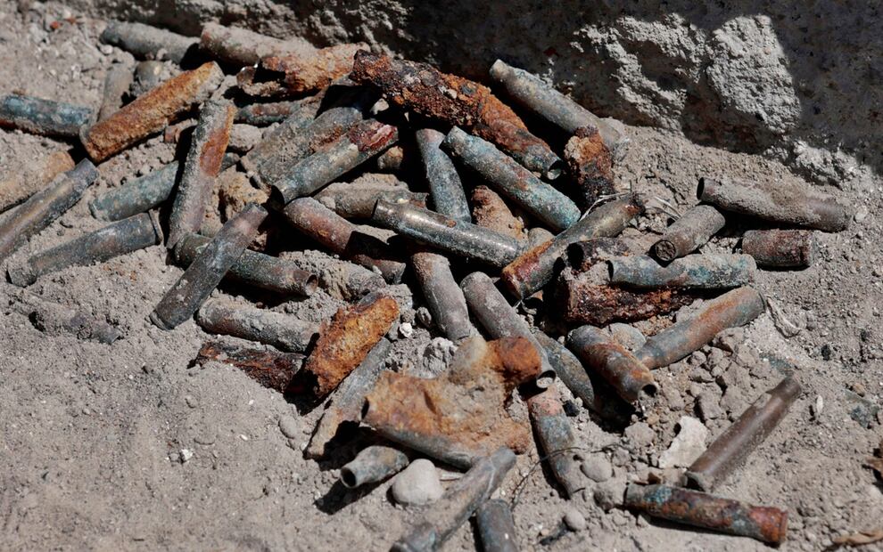 Imagen de casquillos de alto calibre encontrados en el Rancho Izaguirre. Foto: AFP