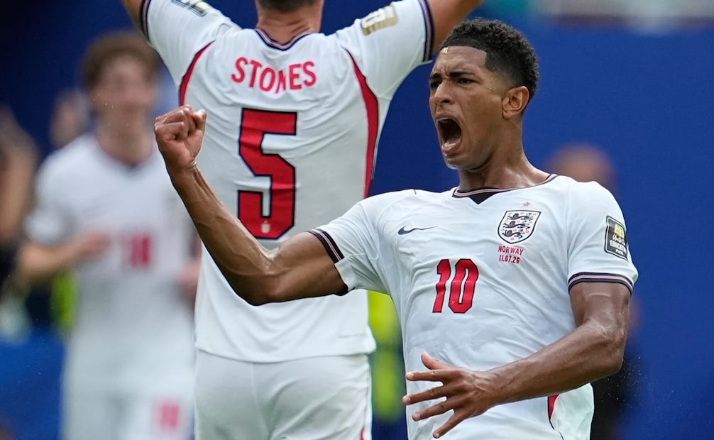 Jude Bellingham en festejo de gol con la selección de Inglaterra, durante los Cuartos de Final del Mundial de 2026 - Foto: AP