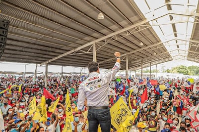 Declina candidato de Fuerza por México a favor de Christian Castro en Campeche 