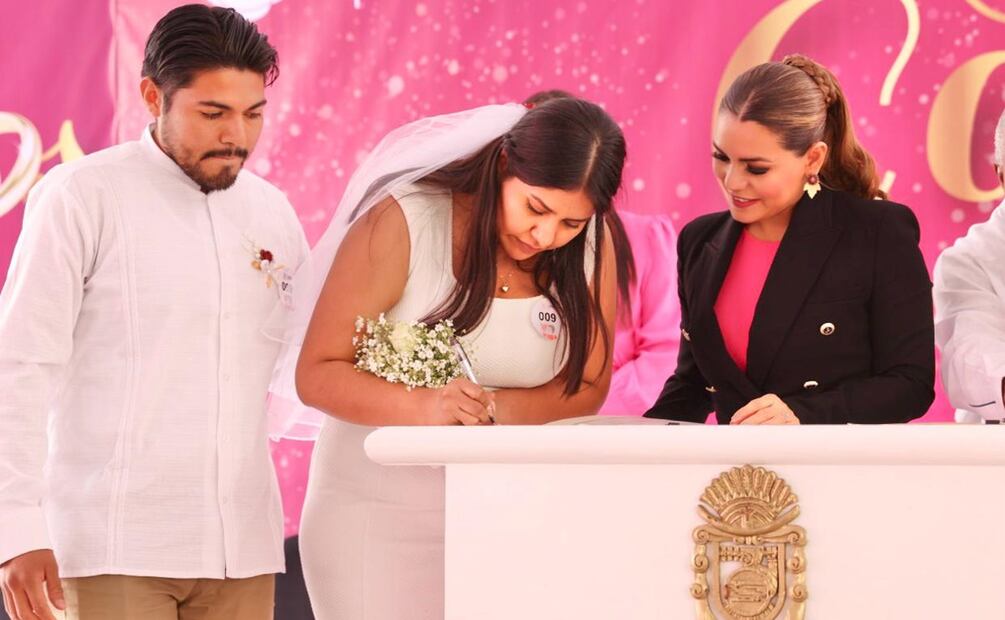 La ceremonia se realizó en la explanada del Centro de Rehabilitación Infantil Guerrero. Foto: Especial