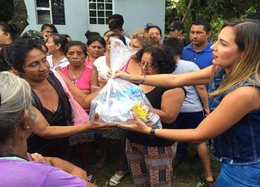 Ven fines políticos en ayuda a damnificados tras paso de "Katia"