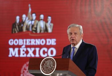 Titular de la CRE viene del viejo régimen: AMLO