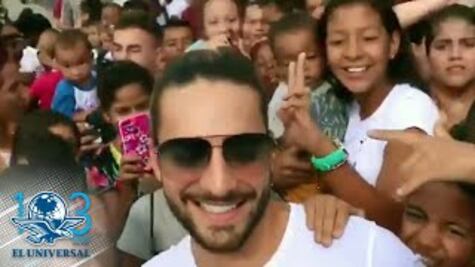 Maluma repartió regalos en barrios de Medellín