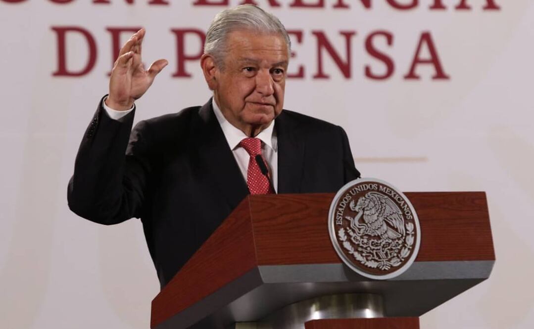 En su conferencia de prensa, el presidente López Obrador acusó que sus adversarios esperaban que en la protesta se incendiará Palacio Nacional o la Catedral Metropolitana. Foto: Carlos Mejía/EL UNIVERSAL