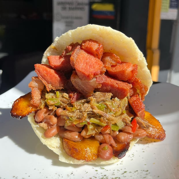 Criollito Mex. Foto: Facebook CriollitoMex - Comida Venezolana y Colombiana