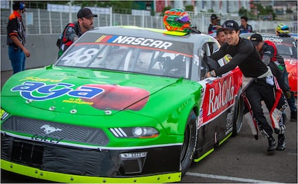 ¿Quién es Salvador de Alba? El piloto mexicano que estará en la INDY NXT