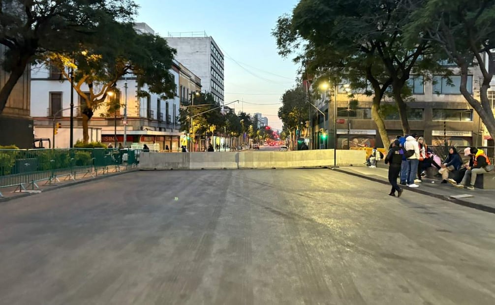 Colocan bardas de concreto (14/11/2025). Foto: Salvador Corona / EL UNIVERSAL