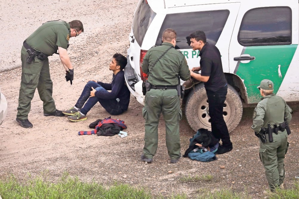 Pesquisa. Se investiga si hay relación en los dos casos donde los inmigrantes eran transportados en camiones refrigerados.