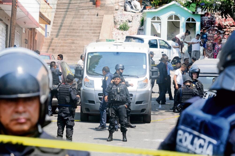 Julio César perdió la vida en el fuego cruzado tras un enfrentamiento. Agentes del Sector Quiroga detuvieron a cuatro sujetos. (EDUARDO SÁNCHEZ. EL UNIVERSAL)
