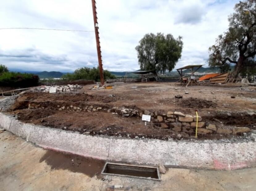 Encuentran vestigios arquitectónicos de hace 900 años en plaza de Atlixco, Puebla