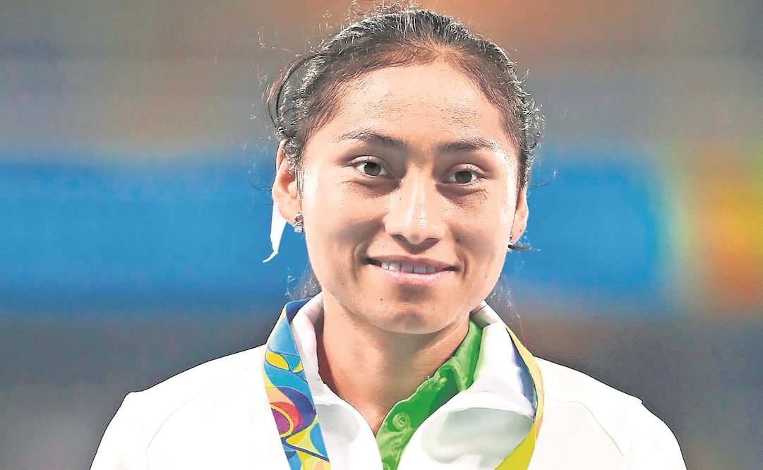 El día de la premiación la insignia de Lupita lucía reluciente. (ARCHIVO. EL UNIVERSAL)