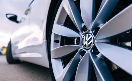 ¿Sin miedo a Trump? Volkswagen fabricará su modelo Golf en Puebla; asegura es en reconocimiento a legado de trabajadores mexicanos