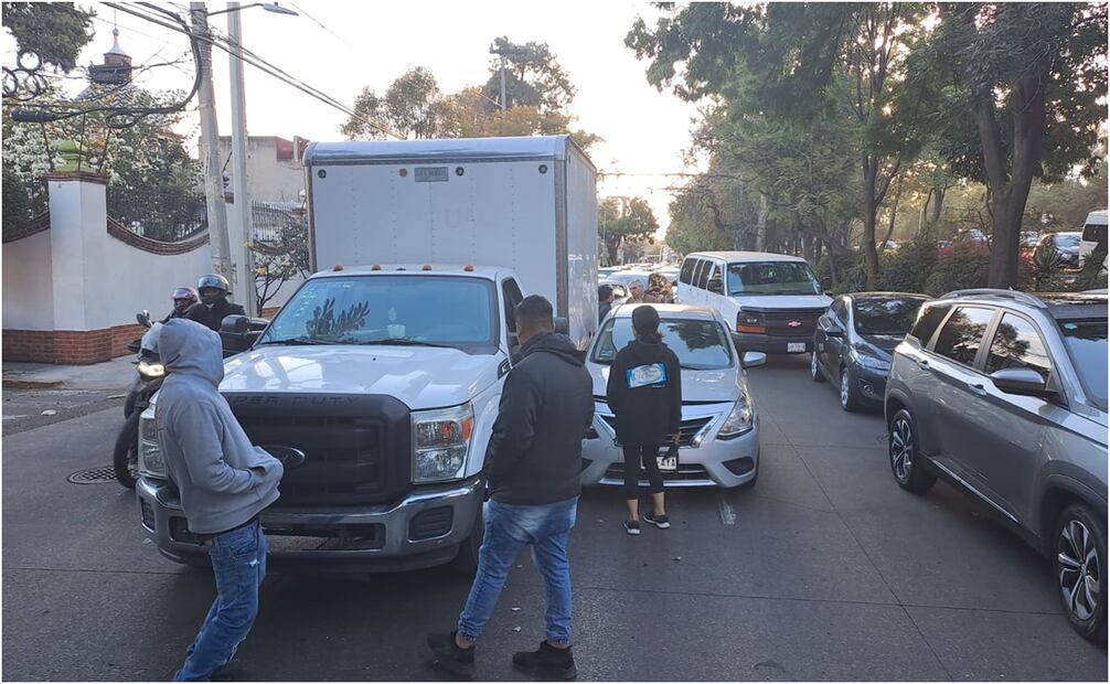 Alerta vial. Foto: Juan Carlos Williams/ELUNIVERSAL