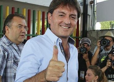 Gana litigio gobernador de Hidalgo, le pagarán 25 millones por daño moral