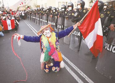 Perú se queda sin presidente otra vez
